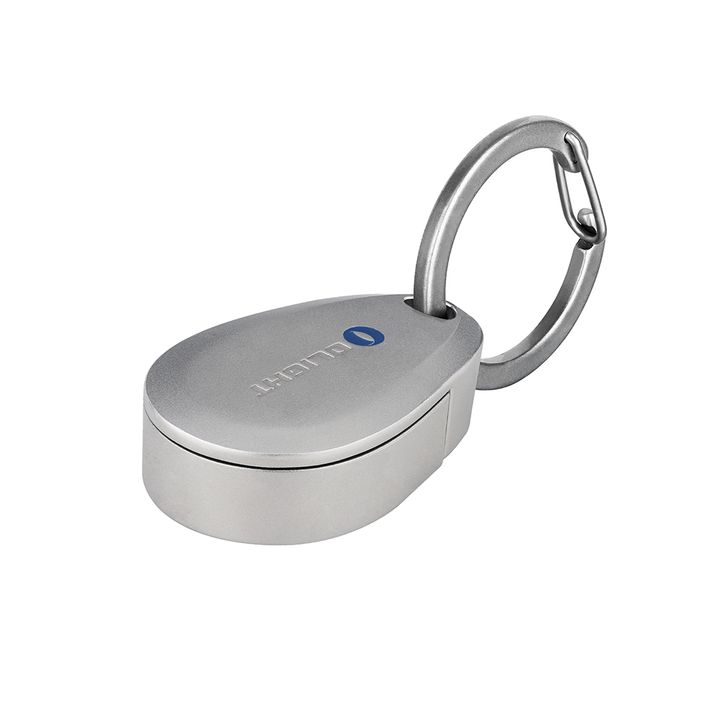 Olight linterna llavero gris. Diseño compacto con mosquetón metálico.