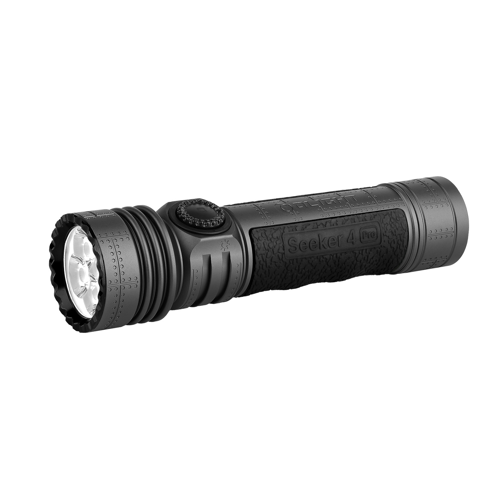 Linterna Olight Seeker 4 Pro negra vista lateral con empuñadura texturizada y botón giratorio para rescate y outdoor