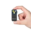 Olight Oclip Pro negro en mano para transporte diario y uso versátil