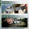 Cuchillo táctico de supervivencia HX Outdoors cortando cuerda y tallando madera en exteriores