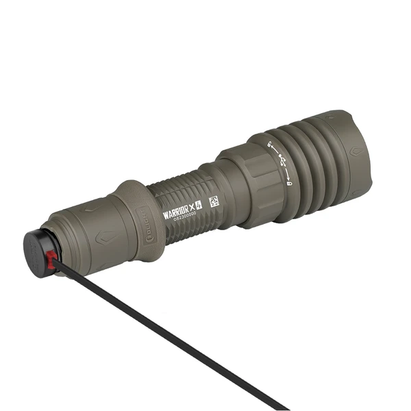 La Mejor Linterna Táctica 2025 – Olight Warrior X4 con Potencia