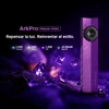 Linterna Olight ArkPro Nebula Violet con especificaciones técnicas sobre fondo morado texturizado con cristales