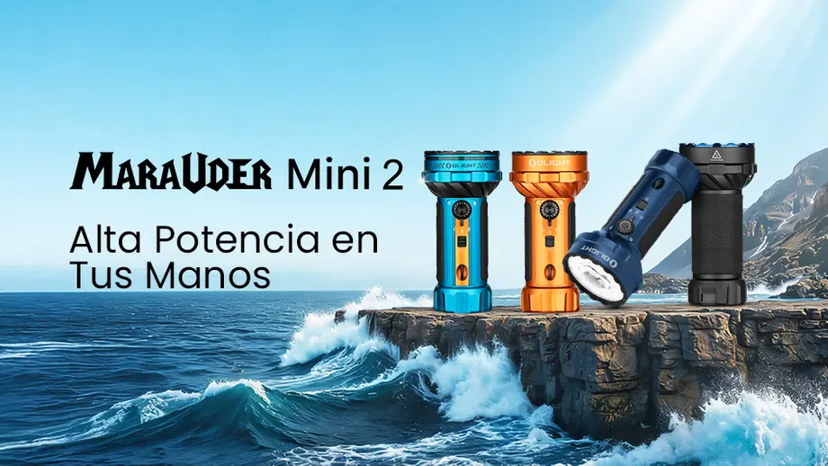 Linternas Olight Marauder Mini 2 en colores azul, negro y naranja sobre fondo futurista iluminado.
