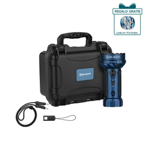 Olight Marauder Mini 2 azul em primer plano con haz de luz para iluminación potente y uso versátil