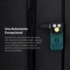 Olight Oclip Pro S azul-verde visto de frente, cargando con USB-C para larga duración.